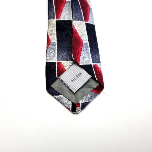 Pierre Cardin Gray Red Print Geometric Wide Silk Tie - Picture 4 of 6
